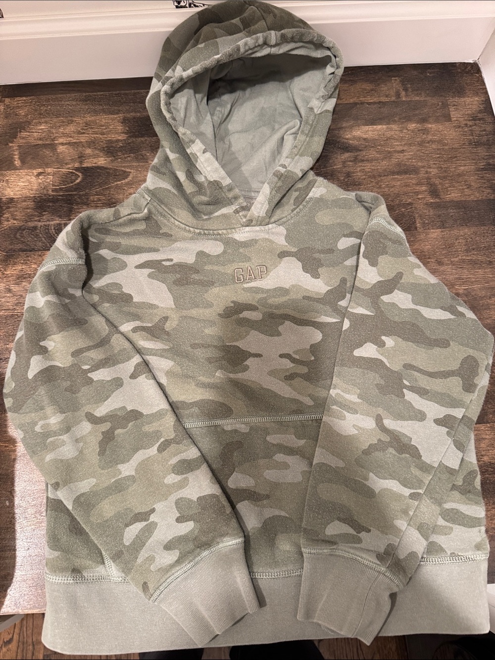 (2) Boys Medium Hooded Sweatshirts. GAP Olive Green Camo Hoodie & Navy
